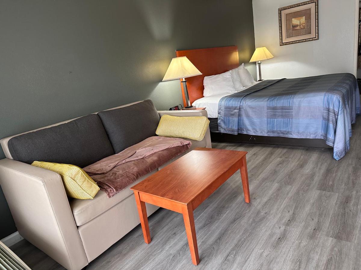 Wilkes-Barre Inn & Suites Dış mekan fotoğraf