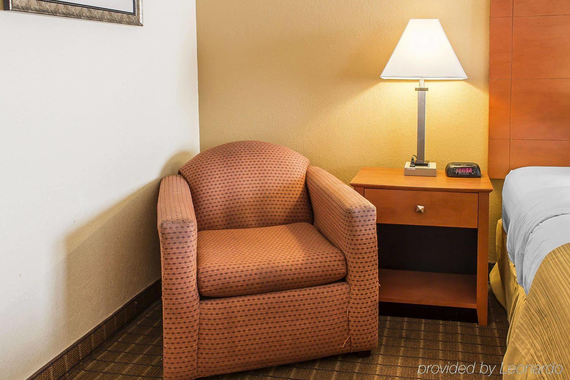 Wilkes-Barre Inn & Suites Dış mekan fotoğraf