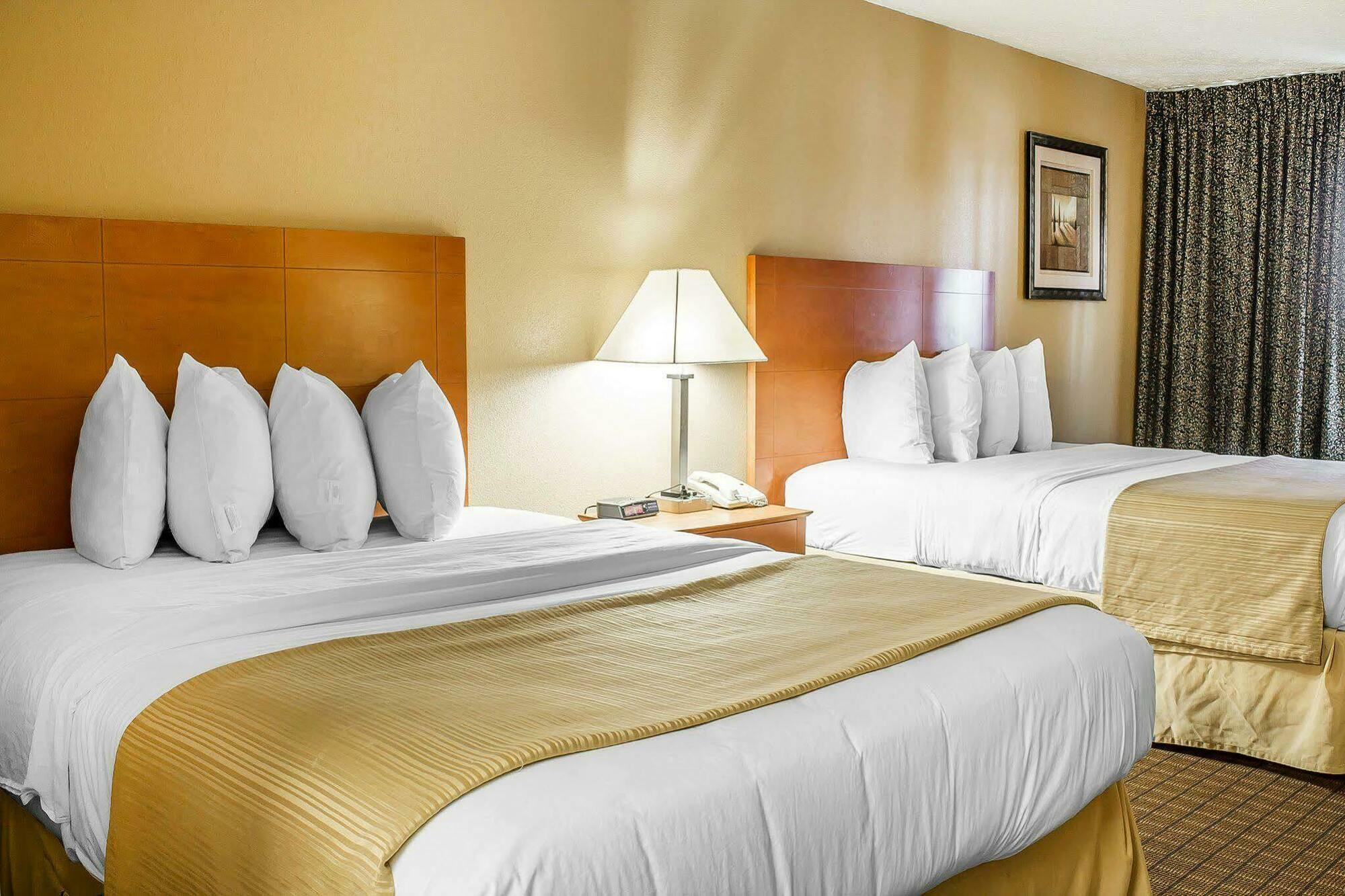 Wilkes-Barre Inn & Suites Dış mekan fotoğraf